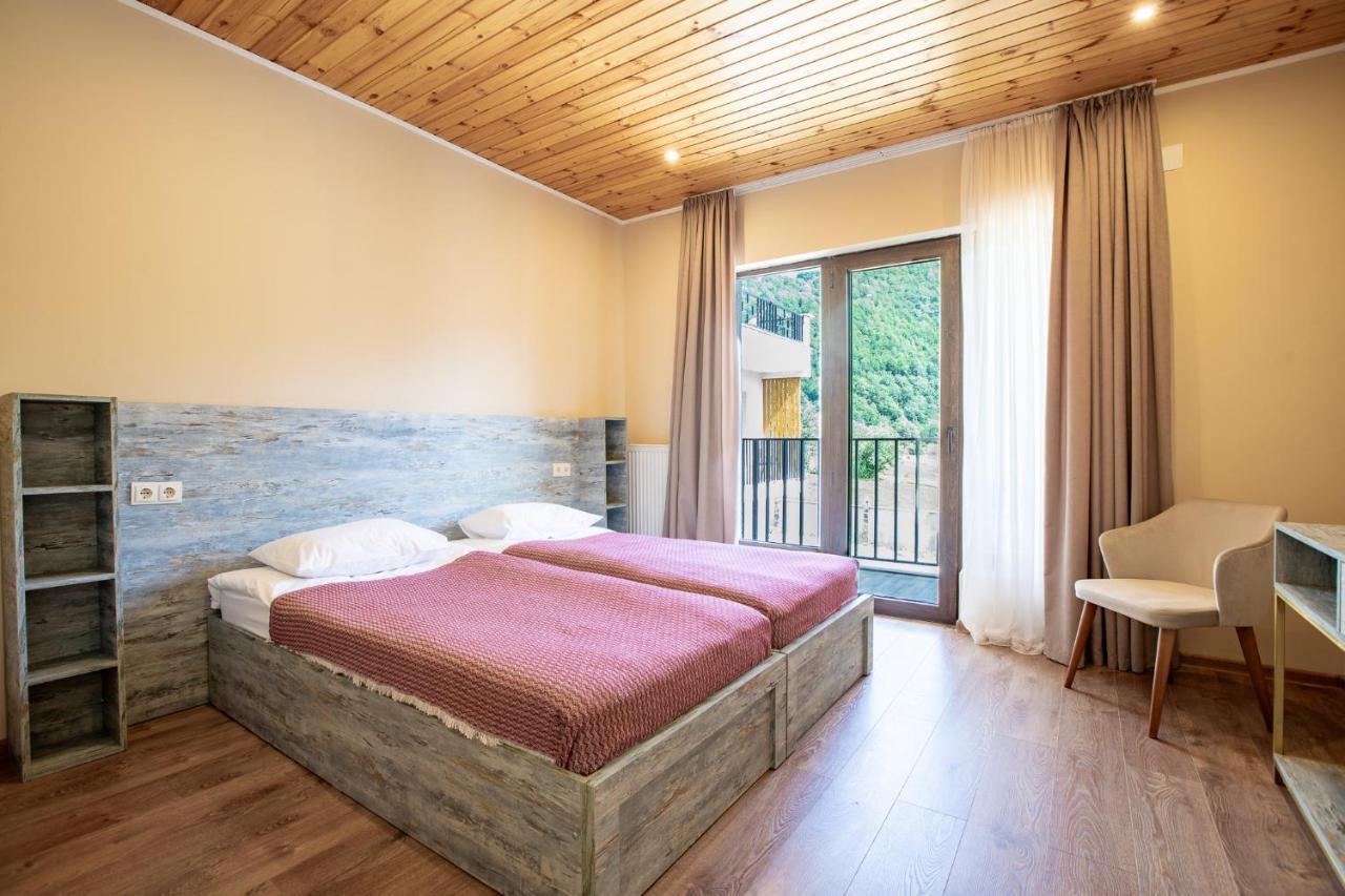 Anne'S Hotel In Mestia Dış mekan fotoğraf