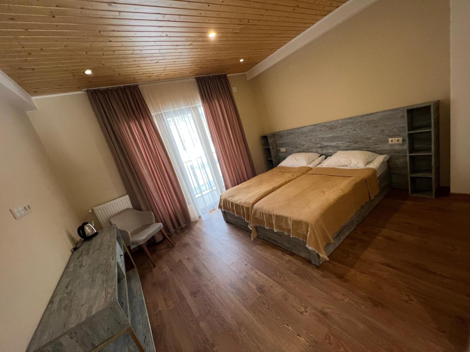 Anne'S Hotel In Mestia Dış mekan fotoğraf