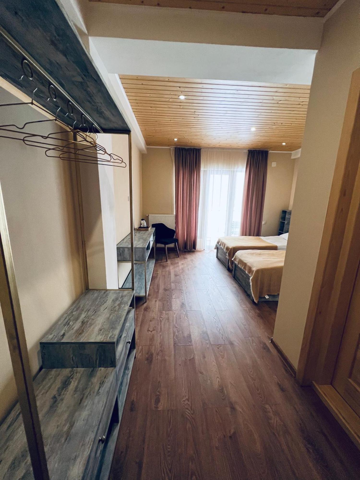 Anne'S Hotel In Mestia Dış mekan fotoğraf