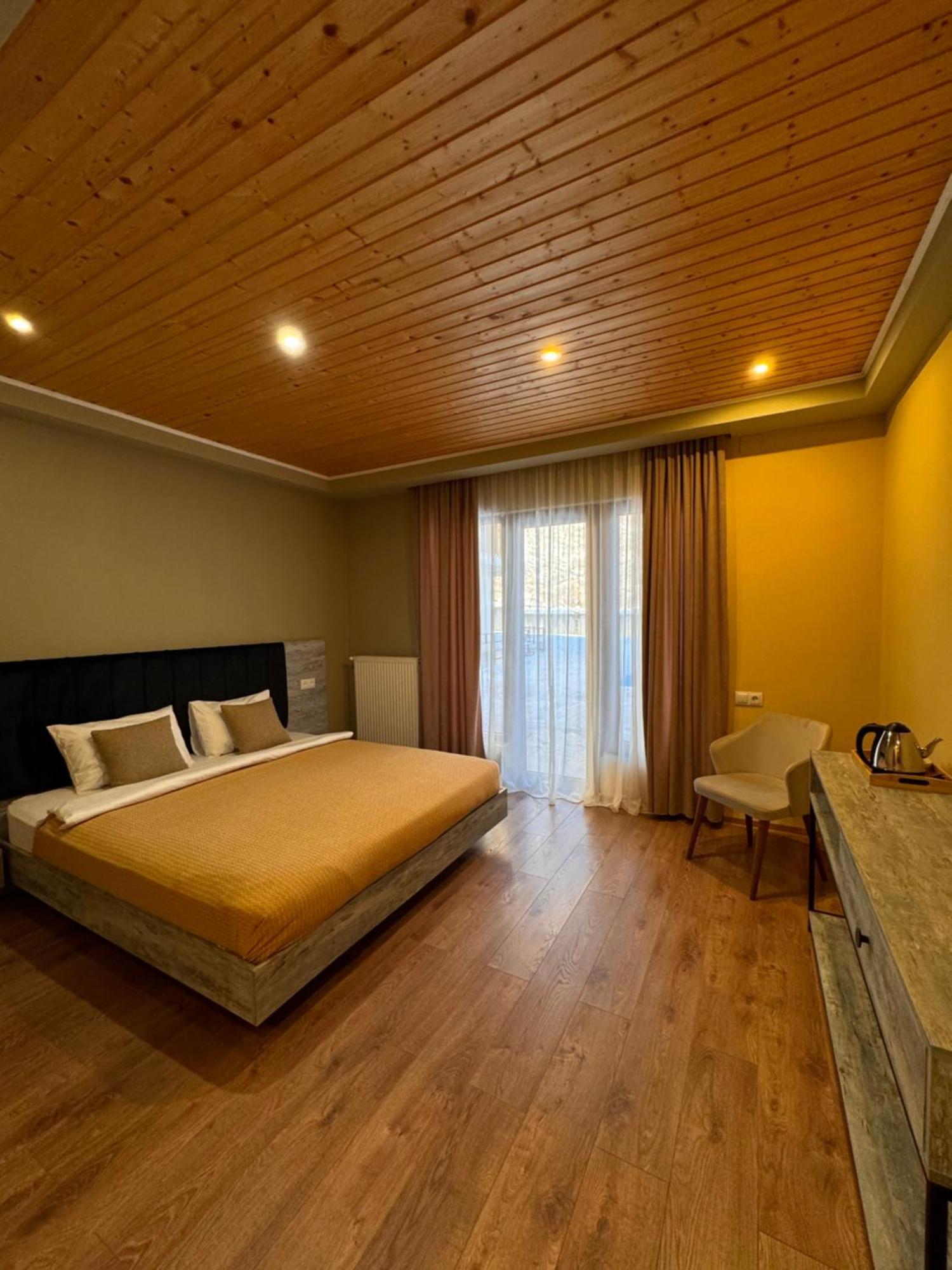Anne'S Hotel In Mestia Dış mekan fotoğraf
